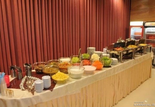https://media.karnaval.ir/uploads/2022/03/9_e42787a7-5c34-4bed-bae4-3102d806c627.jpg