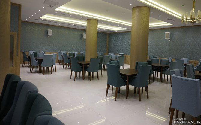 https://media.karnaval.ir/uploads/2022/03/restaurantshirazishotel-com-.jpg