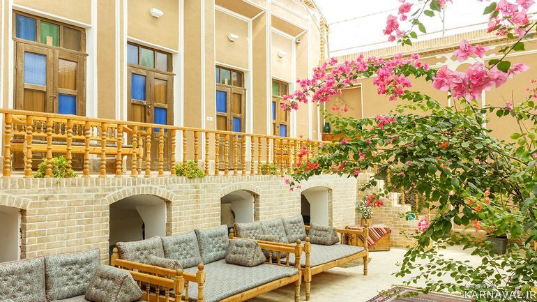 اقامتگاه قنات یزد