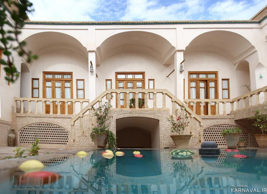 اقامتگاه سنتی کاشانه روشن کاشان