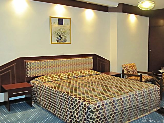 https://media.karnaval.ir/uploads/2022/07/4_e7e323cc-2596-46cd-9c26-7de5f590be31.jpg