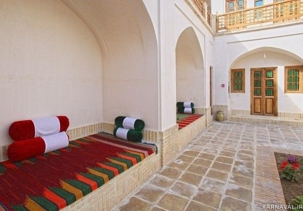 هتل خانه ادیب کاشان