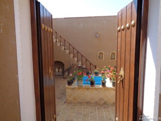 https://media.karnaval.ir/uploads/2022/07/house-16612-2019-02-27-02-46-53-0fd0bcfb44f83e7d5ac7a8922578276b9af48746.jpg
