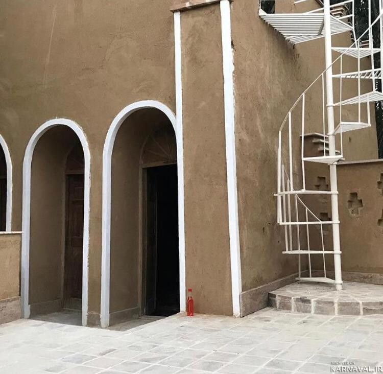https://media.karnaval.ir/uploads/2022/07/house-35420-2021-12-01-10-29-56-0fd0bcfb44f83e7d5ac7a8922578276b9af48746.jpg