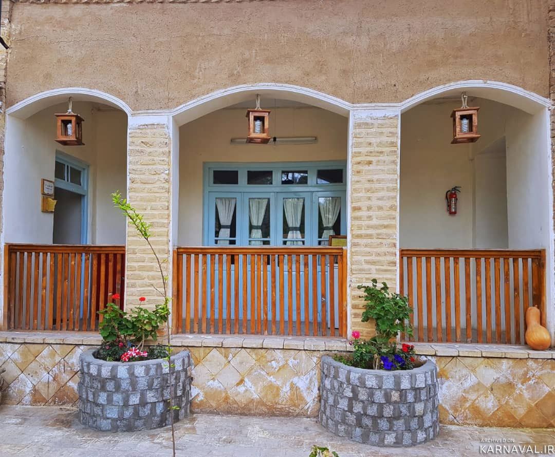 https://media.karnaval.ir/uploads/2022/07/house-36312-2019-12-03-03-35-58-0fd0bcfb44f83e7d5ac7a8922578276b9af48746.jpg