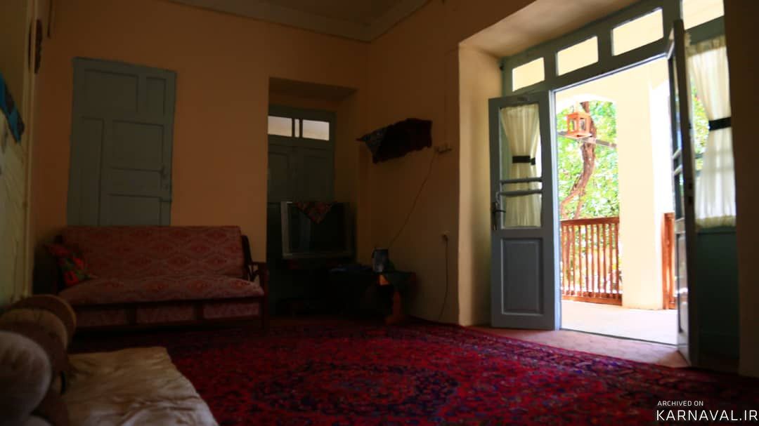 https://media.karnaval.ir/uploads/2022/07/house-36312-2019-12-03-03-37-26-0fd0bcfb44f83e7d5ac7a8922578276b9af48746.jpg