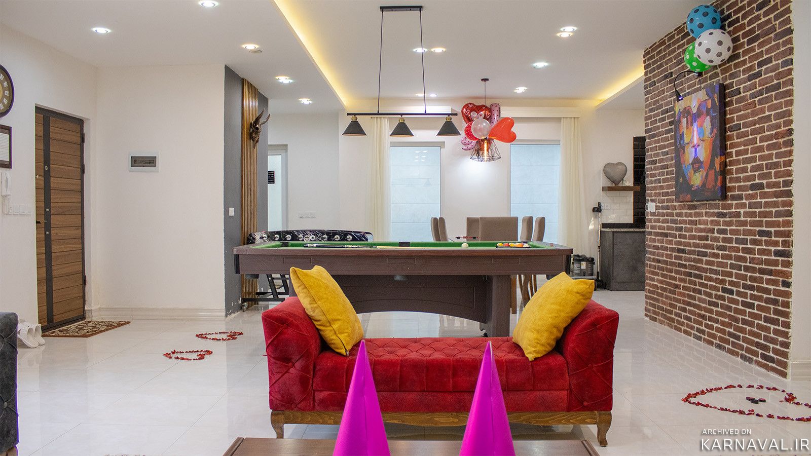 https://media.karnaval.ir/uploads/2022/07/house-41572-2021-08-16-07-50-40-359aed10da3a64061752e7a43dbe7a3ef55255c0-886619.jpg