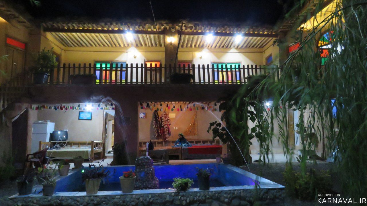 https://media.karnaval.ir/uploads/2022/07/house-43453-2020-05-28-04-19-57-0fd0bcfb44f83e7d5ac7a8922578276b9af48746.jpg
