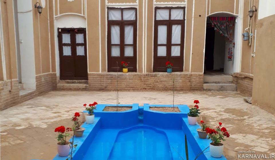 اقامتگاه بومگردی کاهگلی همراه با صبحانه (اتاق مهتاب-2 تخته)