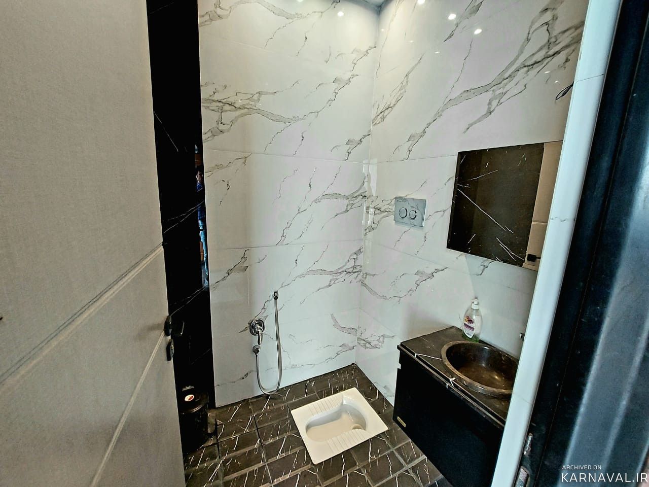https://media.karnaval.ir/uploads/2022/07/house-62536-2022-04-10-03-54-30-359aed10da3a64061752e7a43dbe7a3ef55255c0-401877.jpg