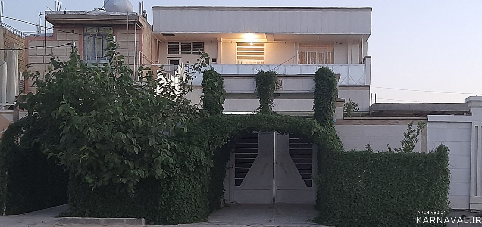 https://media.karnaval.ir/uploads/2022/07/house-66922-2022-06-22-01-27-53-359aed10da3a64061752e7a43dbe7a3ef55255c0-346346.jpg