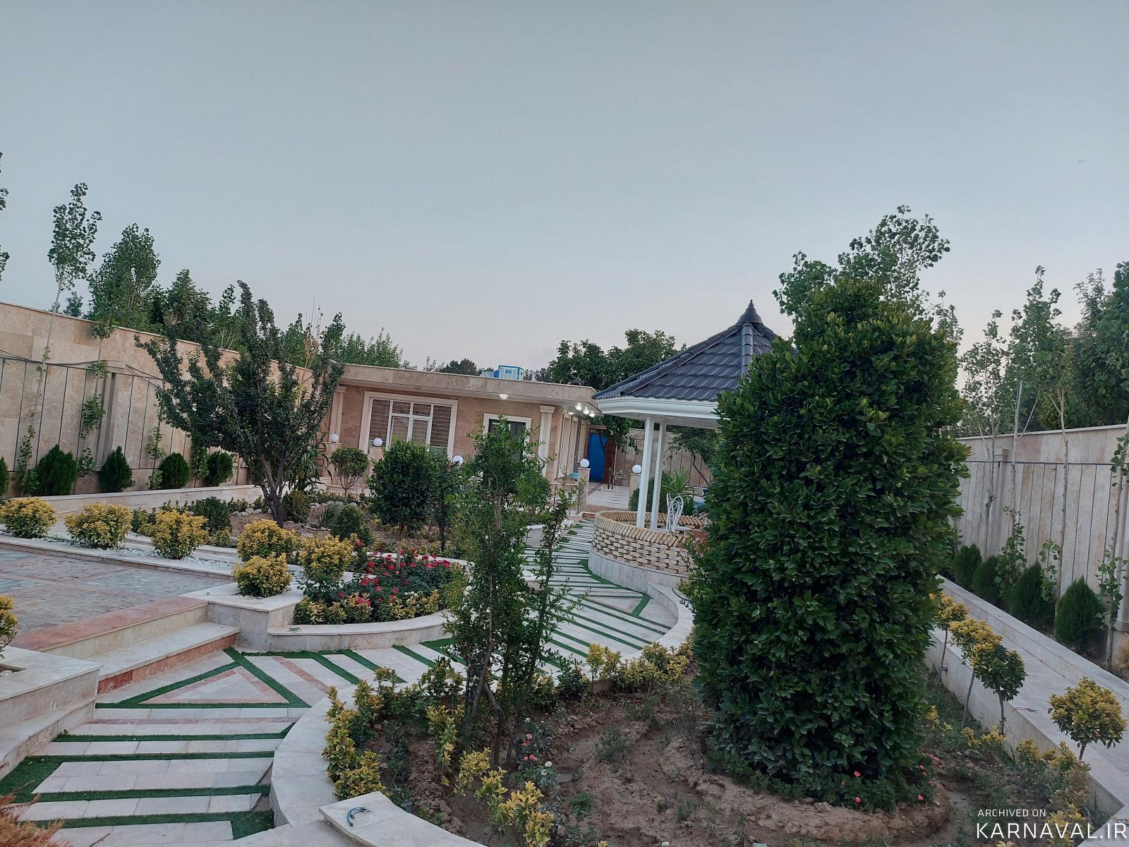 https://media.karnaval.ir/uploads/2022/08/house-65890-2022-08-04-01-22-53-359aed10da3a64061752e7a43dbe7a3ef55255c0-272677.jpg