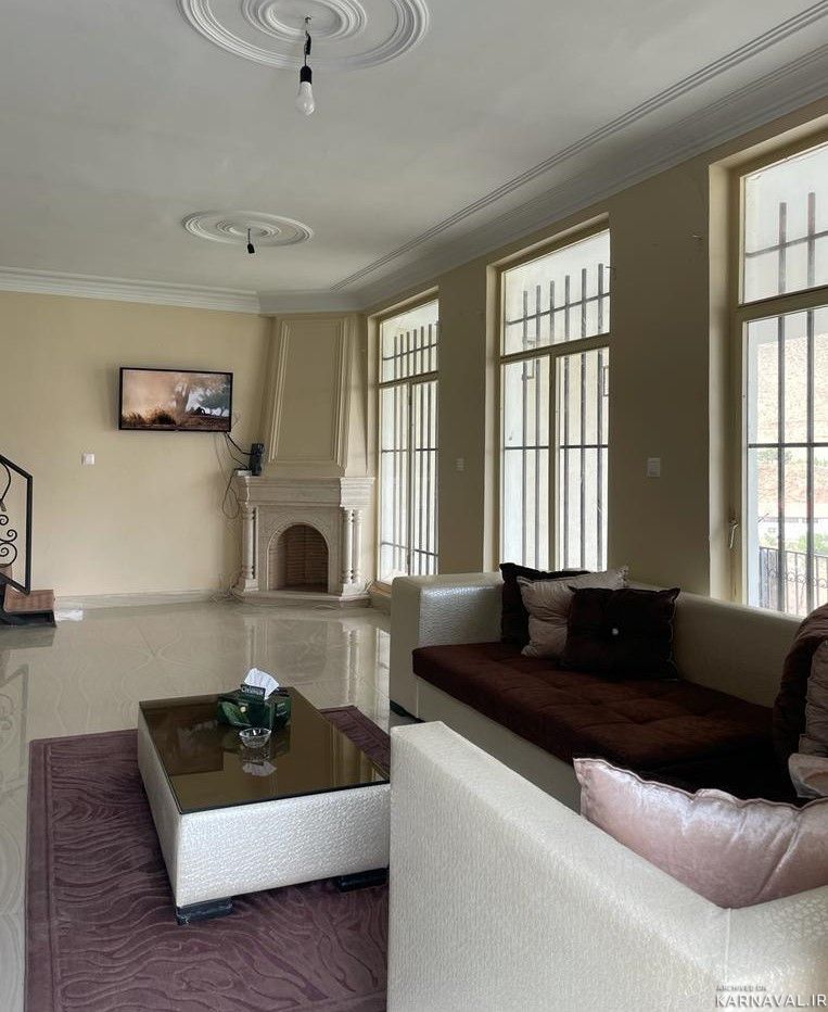 https://media.karnaval.ir/uploads/2022/09/house-70999-2022-09-07-04-48-25-359aed10da3a64061752e7a43dbe7a3ef55255c0-579880.jpg