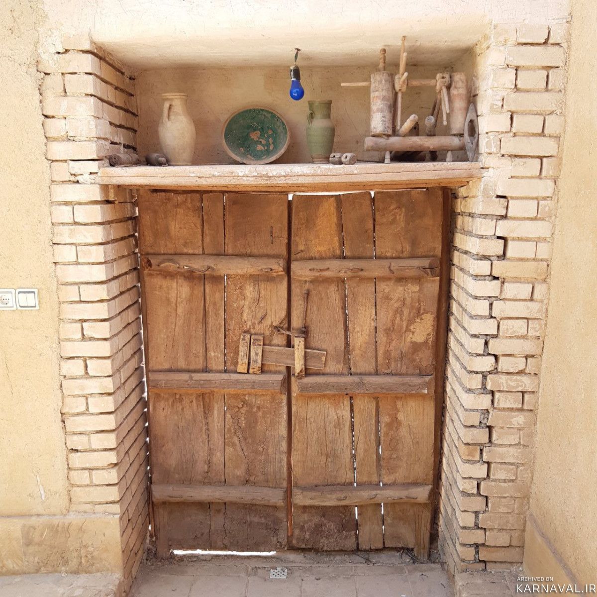 https://media.karnaval.ir/uploads/2022/10/house-46340-2022-10-17-02-21-38-359aed10da3a64061752e7a43dbe7a3ef55255c0-731803.jpg
