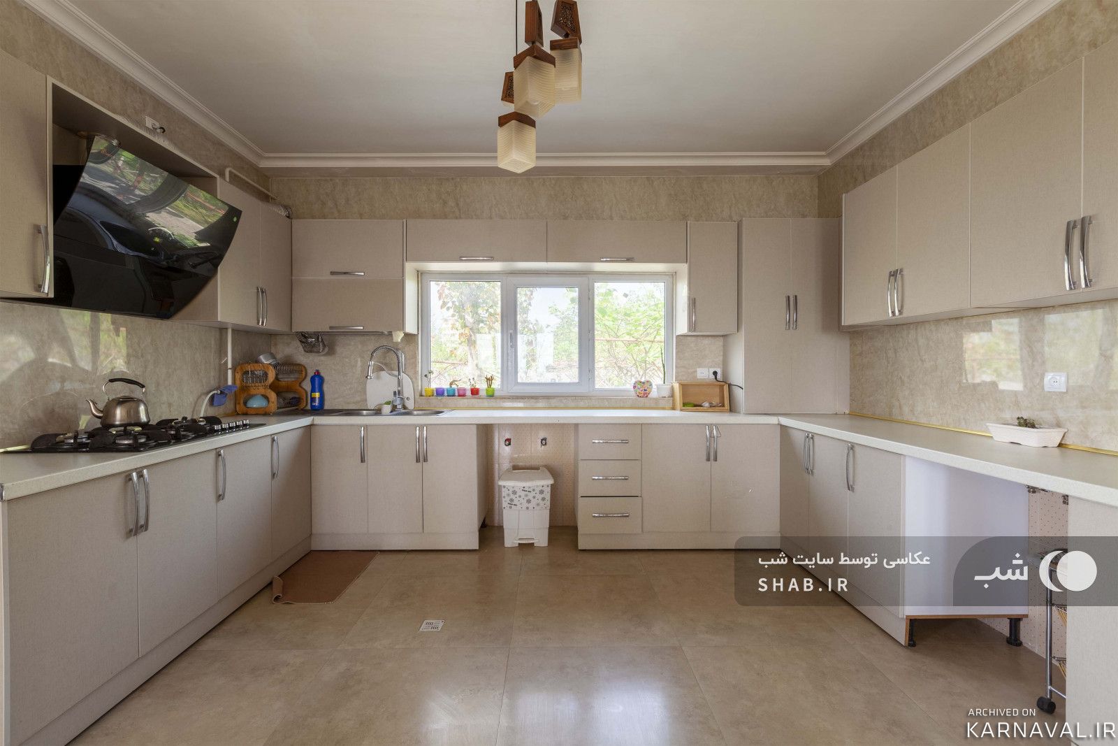 https://media.karnaval.ir/uploads/2022/10/house-53469-2022-10-28-03-16-07-359aed10da3a64061752e7a43dbe7a3ef55255c0-721248.jpg
