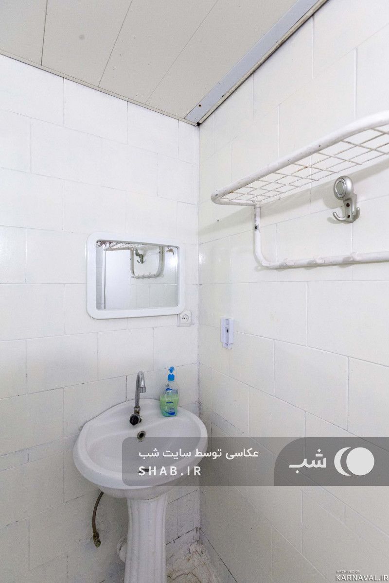 https://media.karnaval.ir/uploads/2022/12/house-5616-2022-12-05-07-21-53-359aed10da3a64061752e7a43dbe7a3ef55255c0-772267.jpg