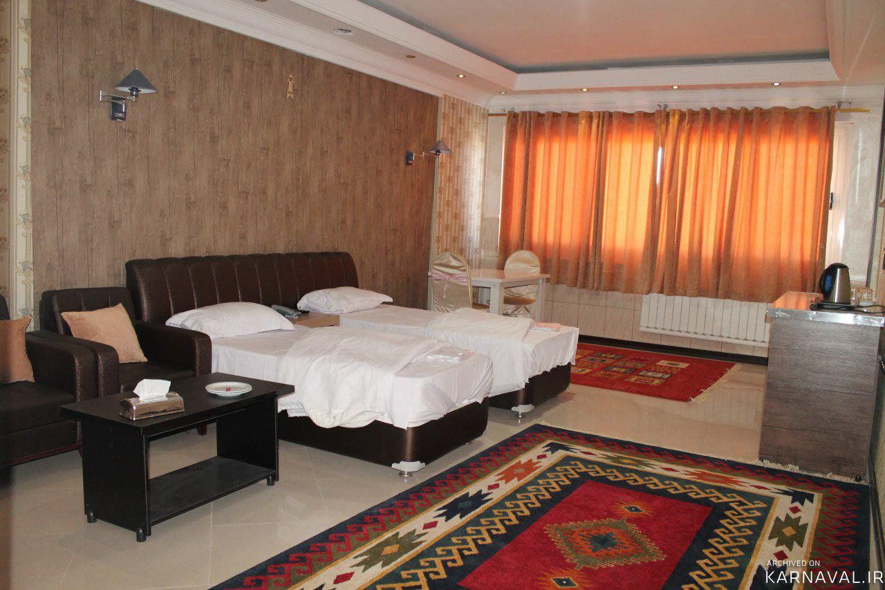 هتل عطر سیب سیرجان