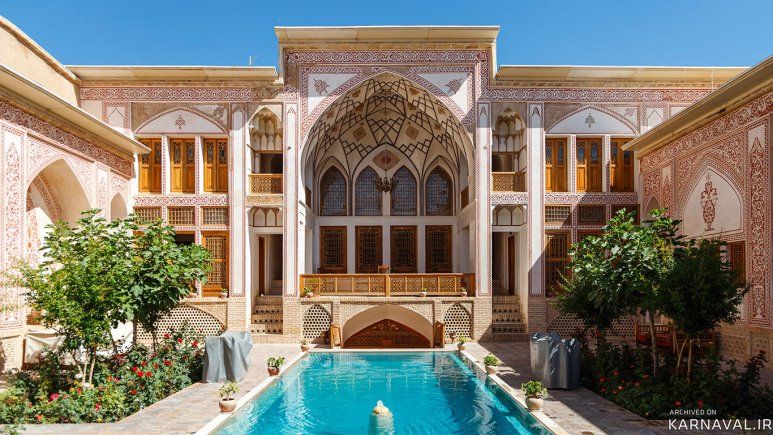 هتل مهینستان راهب کاشان