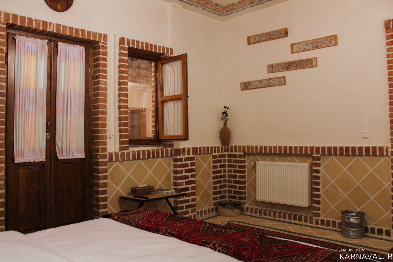 https://media.karnaval.ir/uploads/2023/02/house-34257-2023-01-01-09-39-54-359aed10da3a64061752e7a43dbe7a3ef55255c0-563312.jpg
