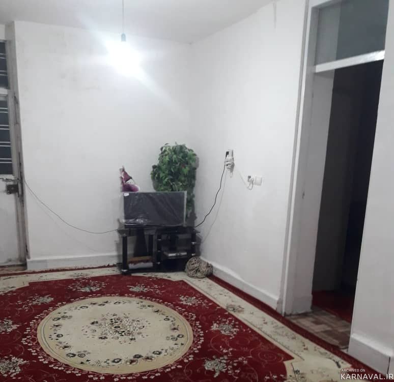 ویلای یک خوابه با درختان متنوع و فضای طبیعی