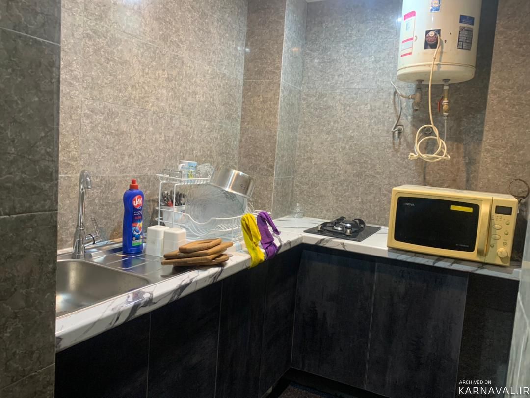ویلای تک خواب با مکانی شیشه ای در حیاط