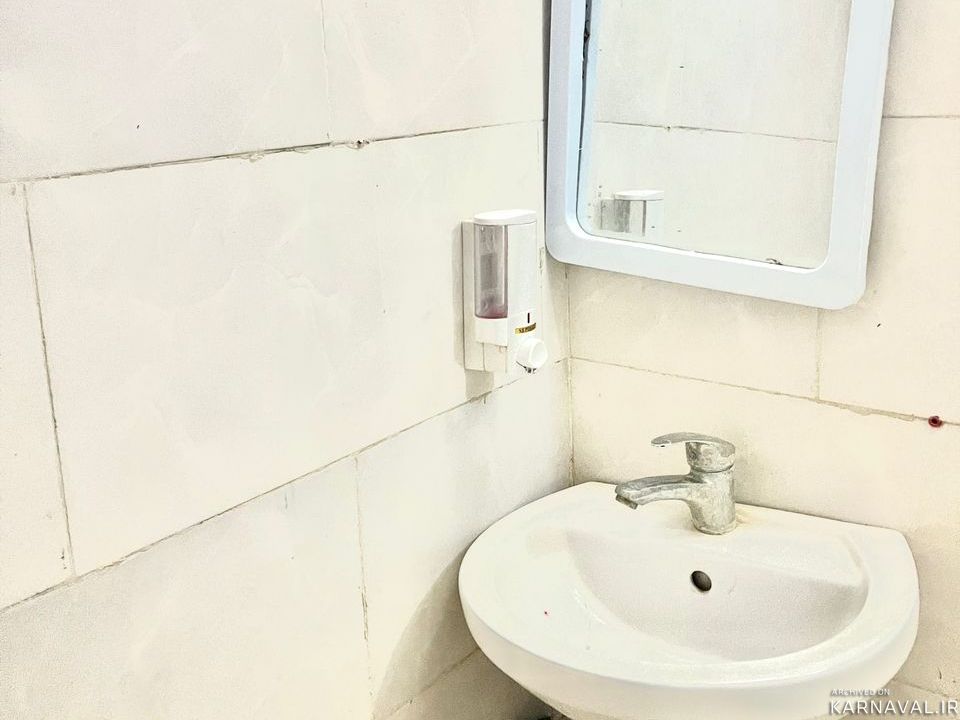 https://media.karnaval.ir/uploads/2024/01/house-104354-2024-01-19-01-13-49-be71b541536c5cc1159a855c9f6183dc8594a341-75264.jpg
