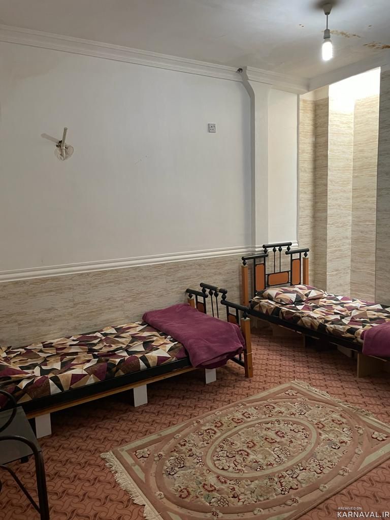 https://media.karnaval.ir/uploads/2024/02/house-105414-2024-02-06-03-54-38-0e76292794888d4f1fa75fb3aff4ca27c58f56a6-650250.jpg