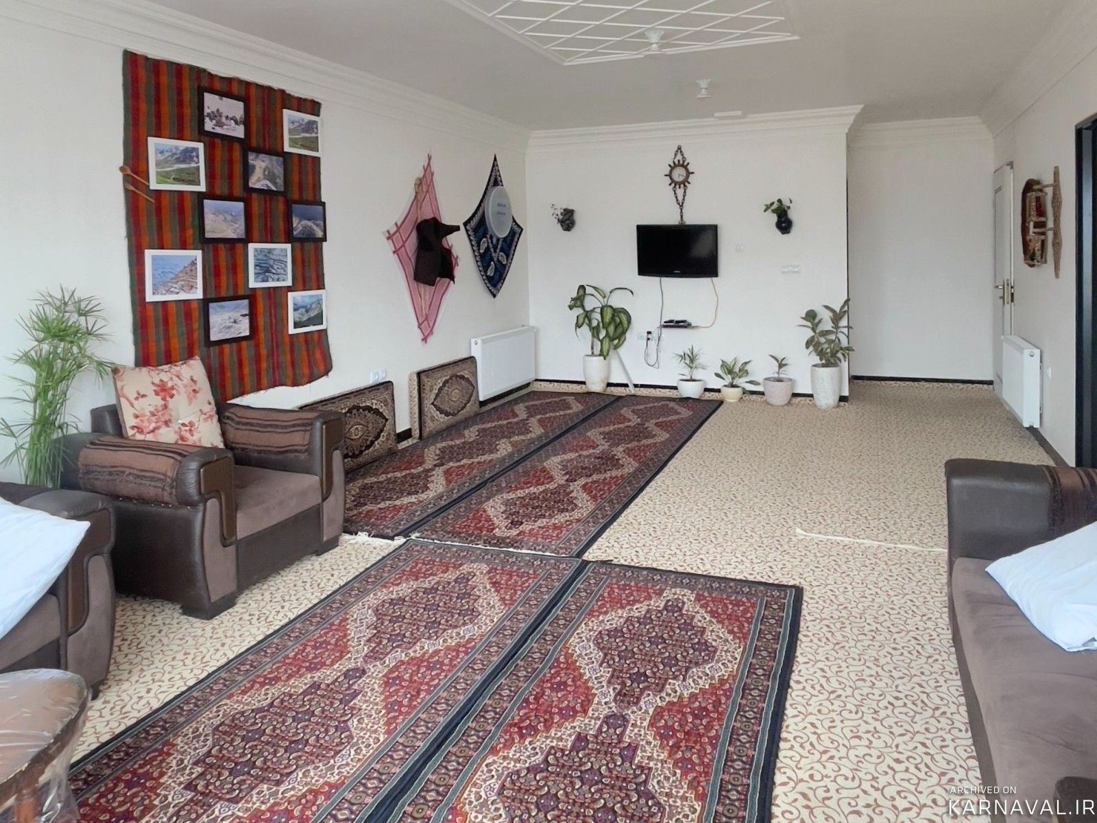 https://media.karnaval.ir/uploads/2024/02/house-94654-2024-02-09-11-30-39-f8dd6fb00e6dd8b0234648b6081b62dedab6c5c1-478864.jpg