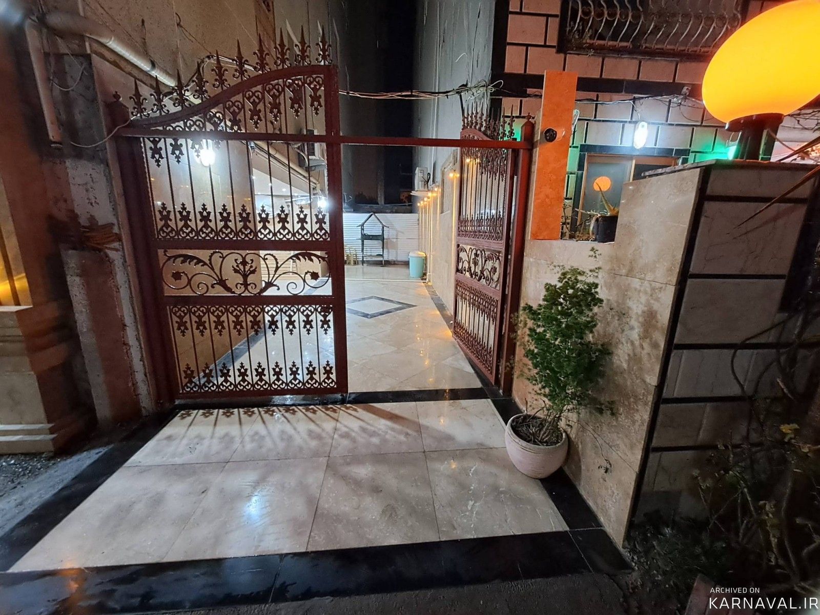 https://media.karnaval.ir/uploads/2024/02/house-99921-2024-02-13-09-31-09-cd2070bcd5df28271fe511dc385aec910e4e86f4-453885.jpg