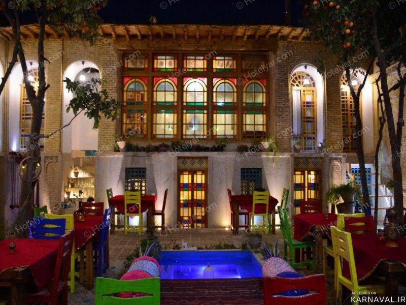اقامتگاه بوم گردی عمارت هفت رنگ شیراز