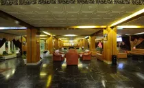 هتل سفید کنار بندر انزلی هتل سفید کنار بندر انزلی