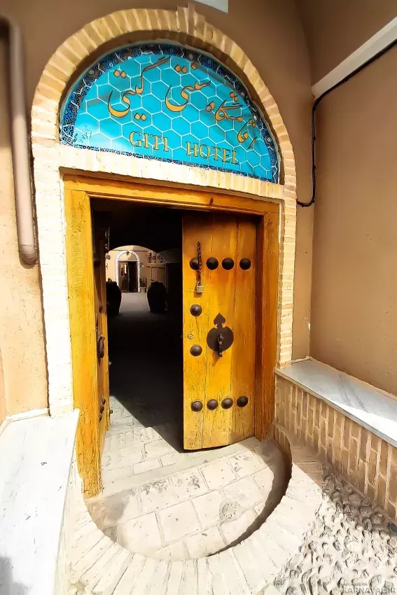 https://media.karnaval.ir/uploads/2024/06/37241.webp