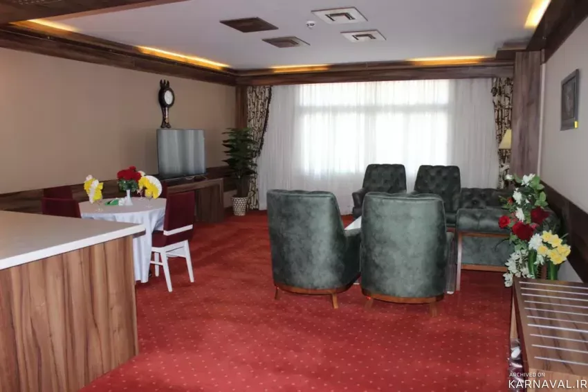 https://media.karnaval.ir/uploads/2024/06/39828.webp