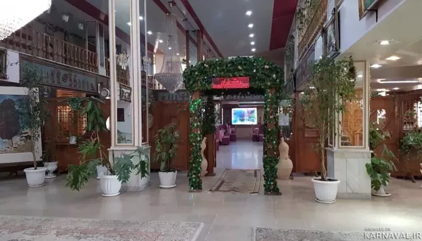 https://media.karnaval.ir/uploads/2024/06/41704.webp