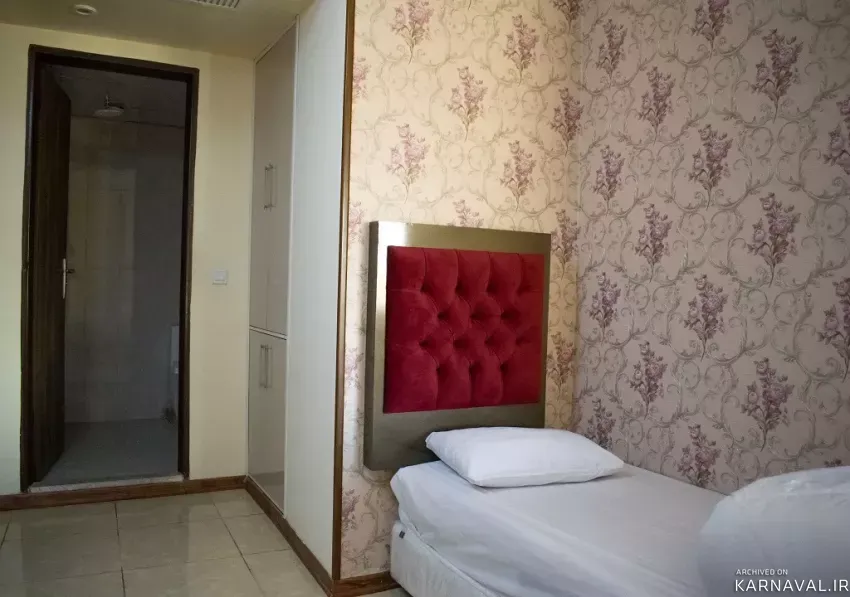 https://media.karnaval.ir/uploads/2024/06/44593.webp