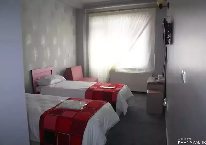https://media.karnaval.ir/uploads/2024/06/48689.webp