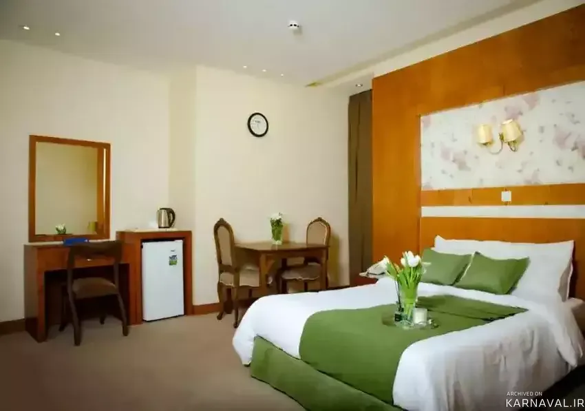 https://media.karnaval.ir/uploads/2024/06/49660.webp