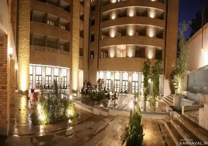 https://media.karnaval.ir/uploads/2024/06/50203.webp