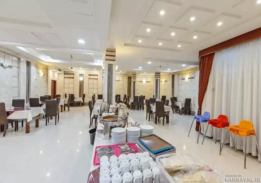 https://media.karnaval.ir/uploads/2024/06/51367.webp