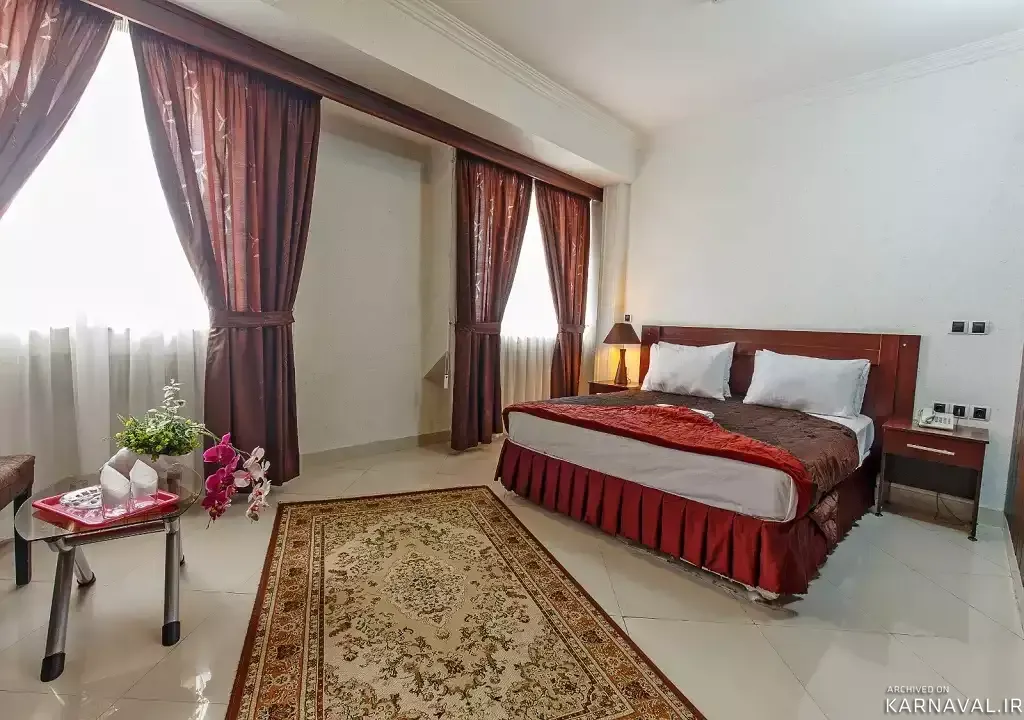 https://media.karnaval.ir/uploads/2024/06/51372.webp