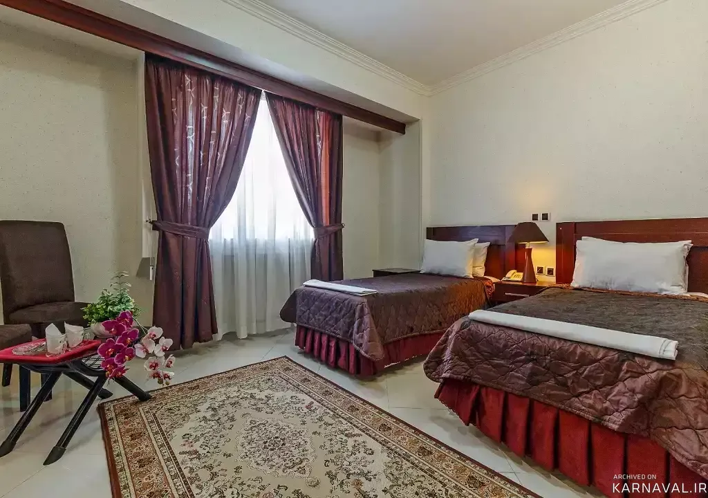 https://media.karnaval.ir/uploads/2024/06/51375.webp