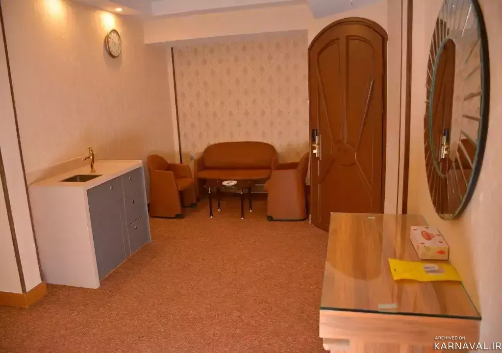 https://media.karnaval.ir/uploads/2024/06/53484.webp