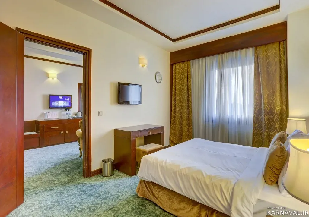 https://media.karnaval.ir/uploads/2024/06/57613.webp