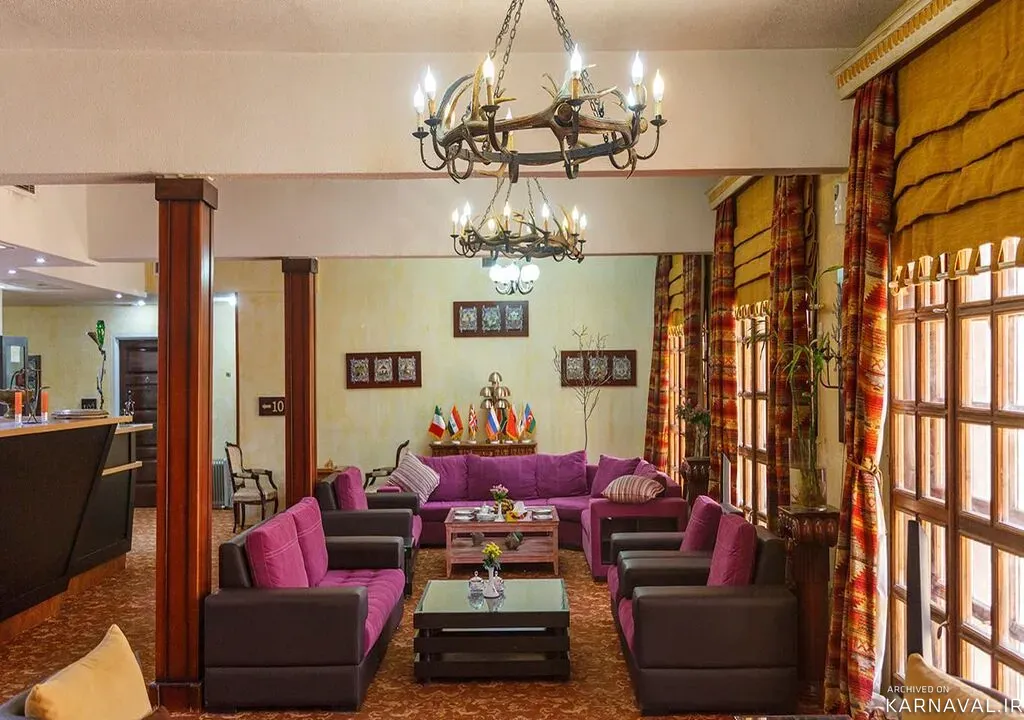 https://media.karnaval.ir/uploads/2024/06/63640.webp