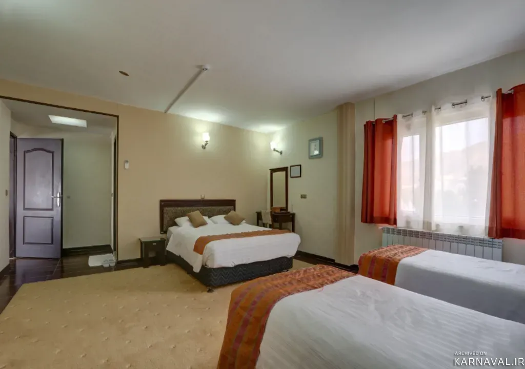 https://media.karnaval.ir/uploads/2024/06/66868.webp