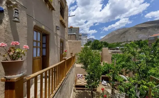 اقامتگاه بوم گردی چنارستان دررود نیشابور اقامتگاه بوم گردی چنارستان دررود نیشابور