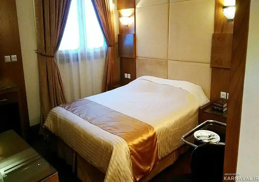 https://media.karnaval.ir/uploads/2024/06/67836.webp