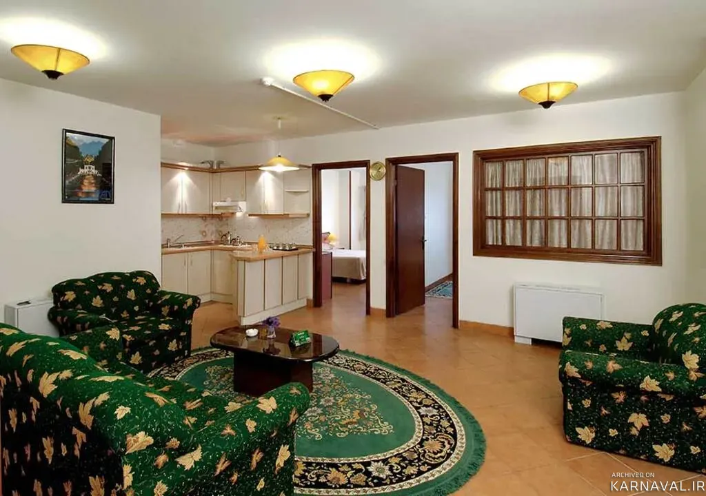 https://media.karnaval.ir/uploads/2024/06/68769.webp