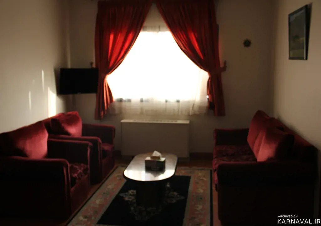https://media.karnaval.ir/uploads/2024/06/68770.webp