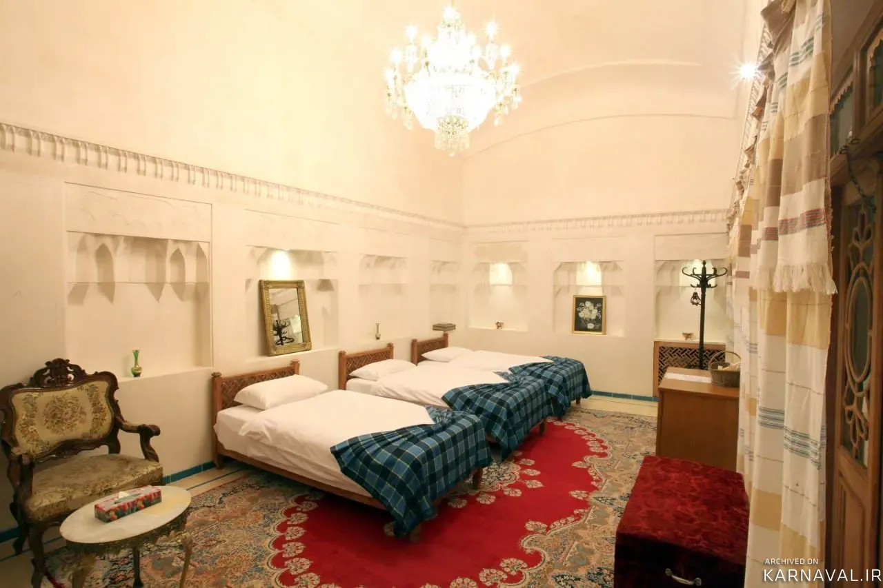 هتل مهینستان راهب کاشان